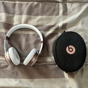Beats by Dr. Dre Beats Solo3 Wireless On-Ear Headphones - Rose Gold